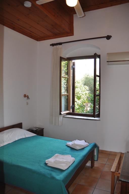 Skardamoula's And Apartments, 2 *