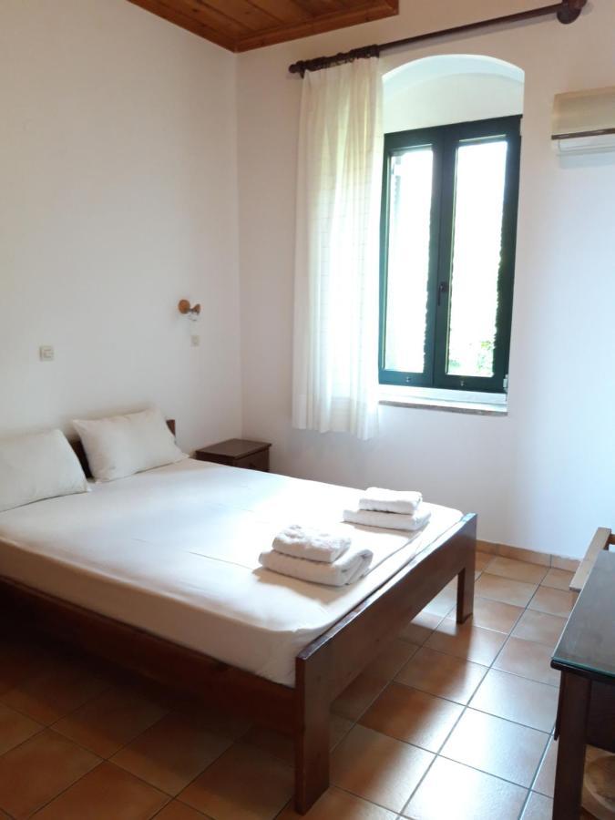 Skardamoula's And Apartments, 2 *